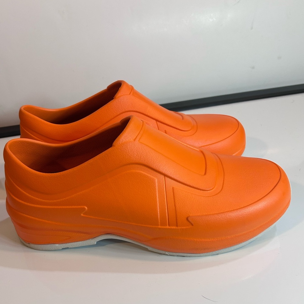 STAND+ Gales Pro Line Nurse Standing Shoe Slip Resistant Rare Blaze Orange M 10